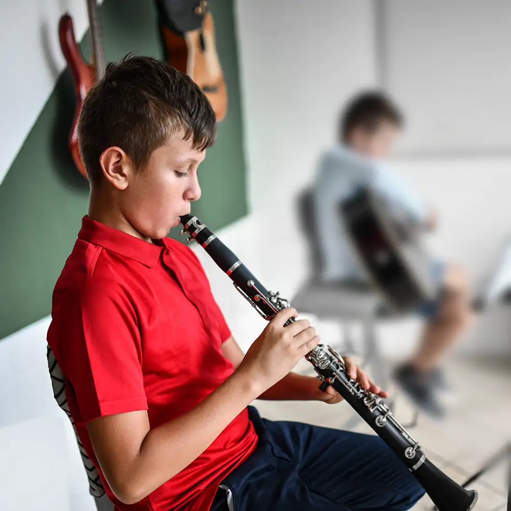 Eskay's Music's clarinet lessons will teach you how to play clarinet for your school band or orchestra