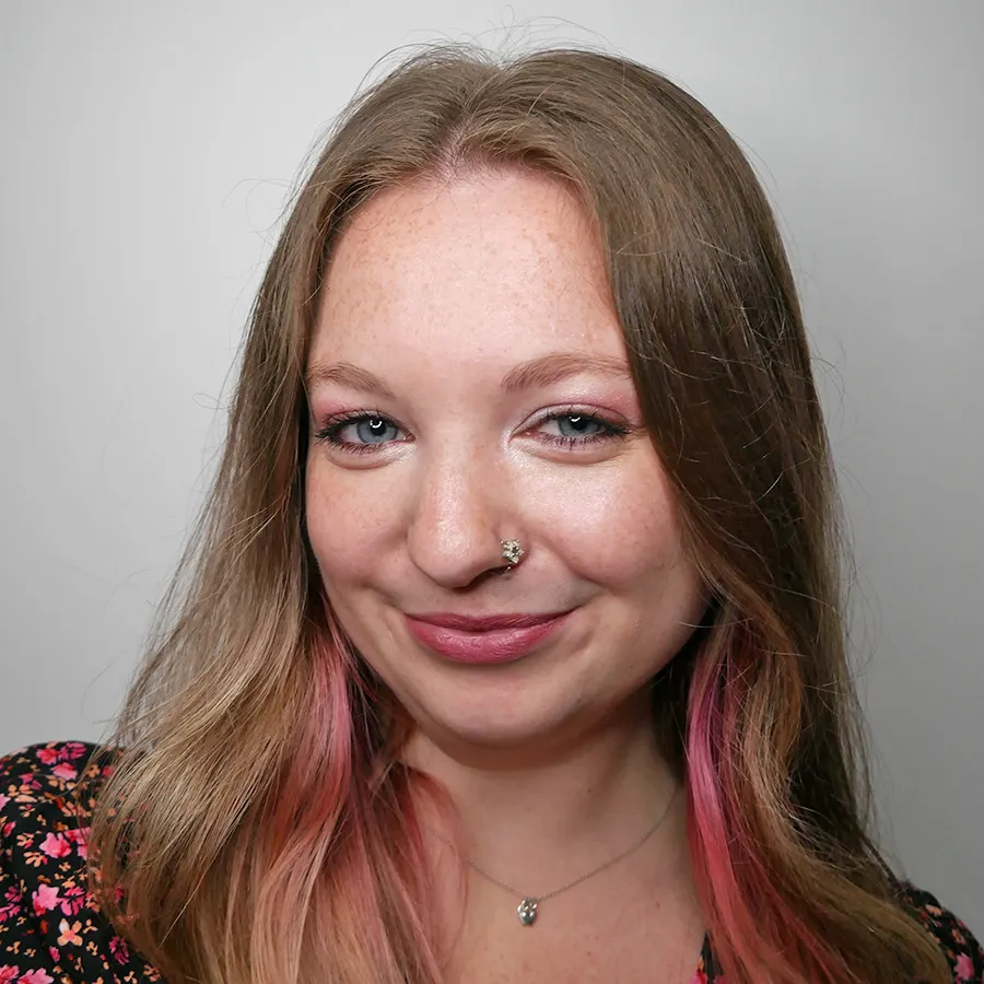Allie Lewis teaches piano and voice for Eskays music lessons of long island