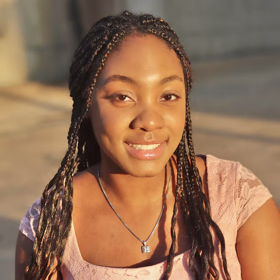 Esther Duclair teaches Piano, Voice and Violin for Eskays music lessons of long island